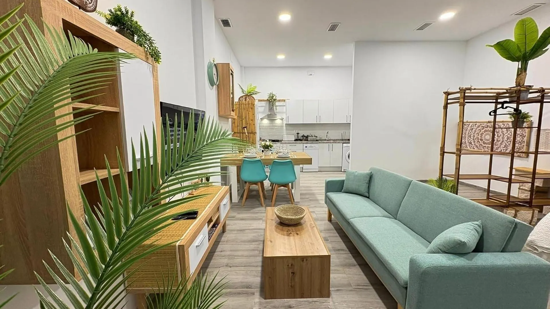 Refugio Del Madrono Estudio Moderno En Malaga